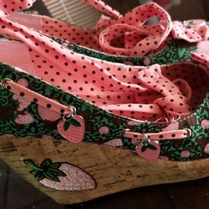 Strawberry wedges so cute